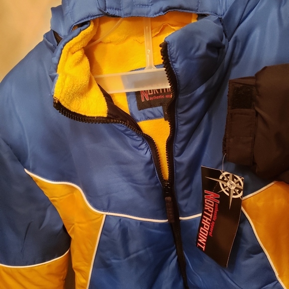 Boys XL Winter Coat - Picture 3 of 3